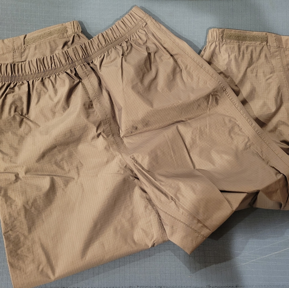 LL Bean Kids Waterproof pants, Size 8, grey silver